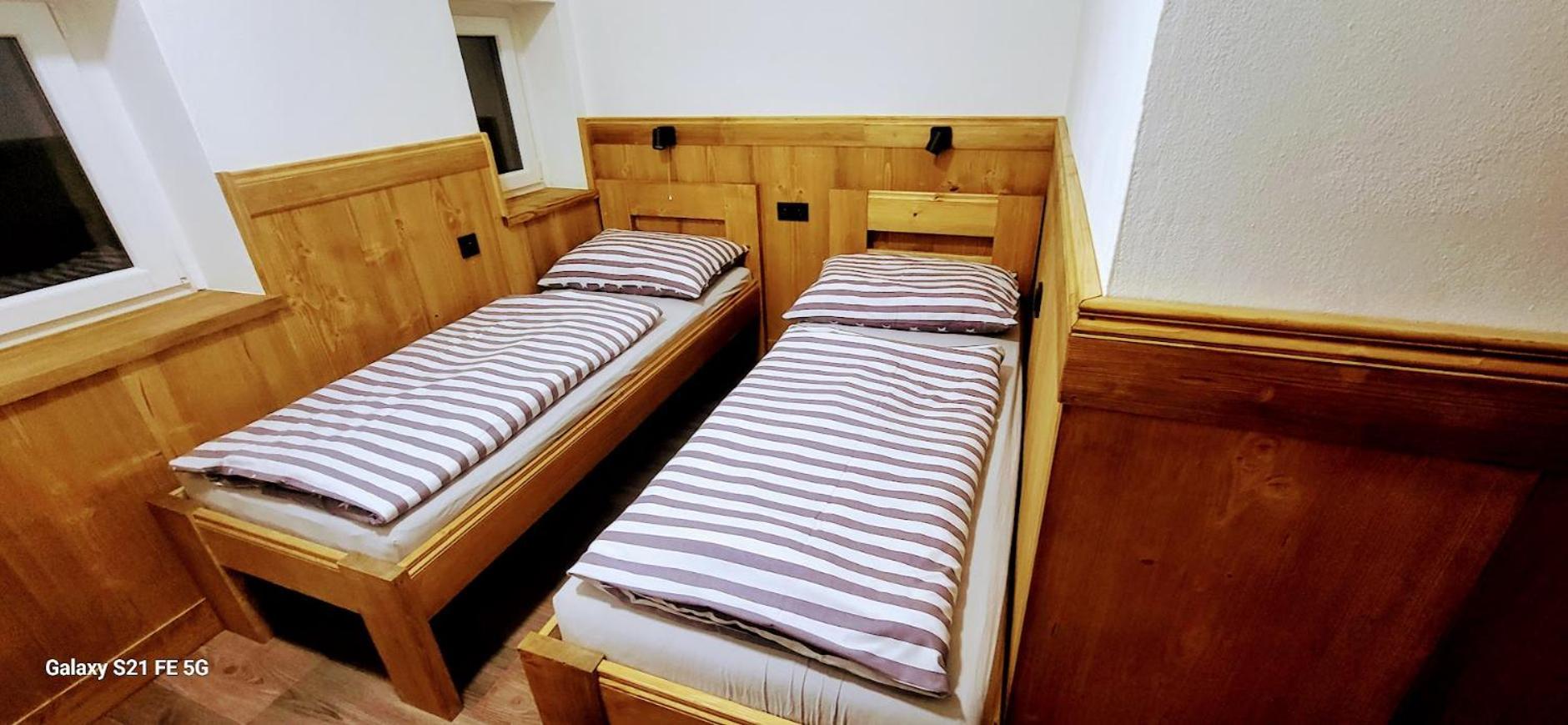Bouda Na Plani - Horska Bouda Hostel Špindlerŭv Mlýn Luaran gambar