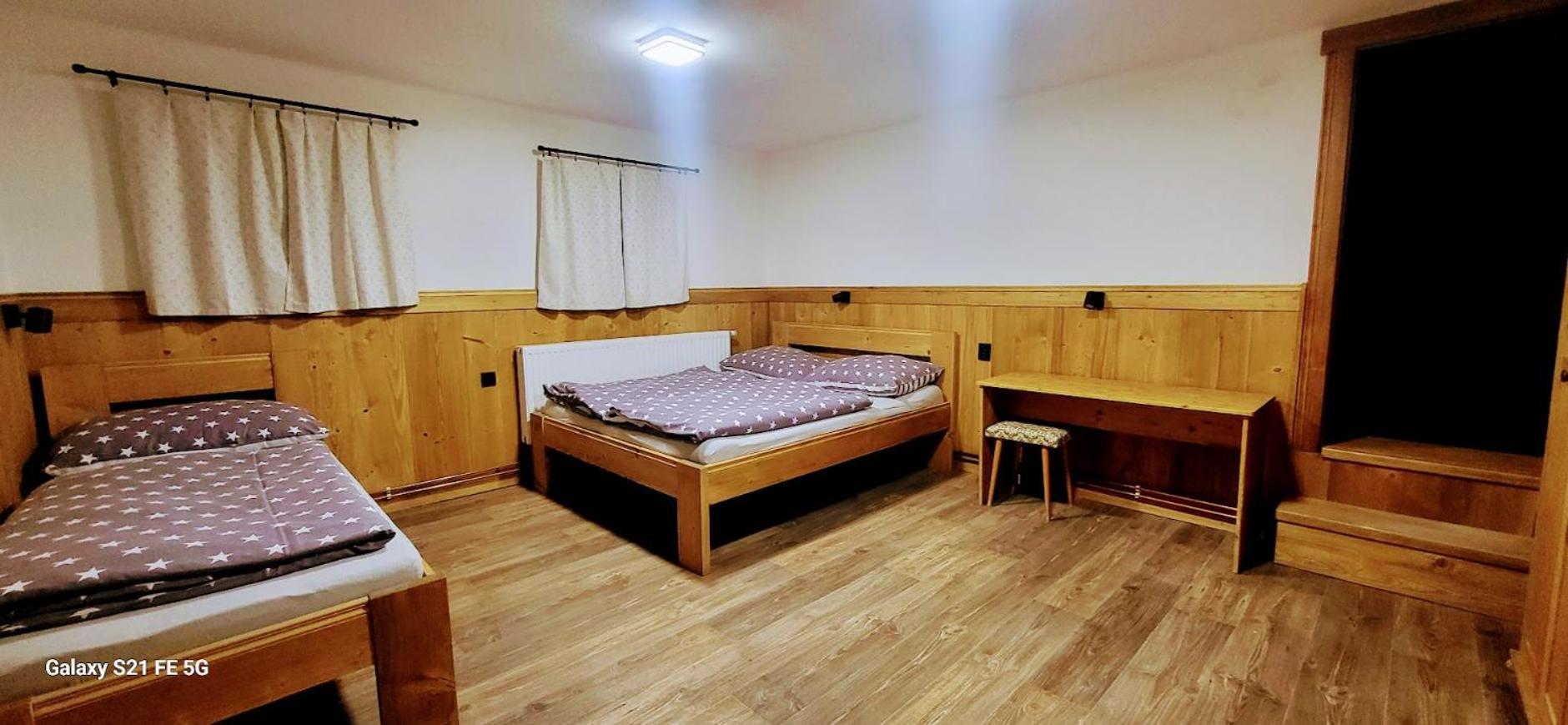 Bouda Na Plani - Horska Bouda Hostel Špindlerŭv Mlýn Luaran gambar